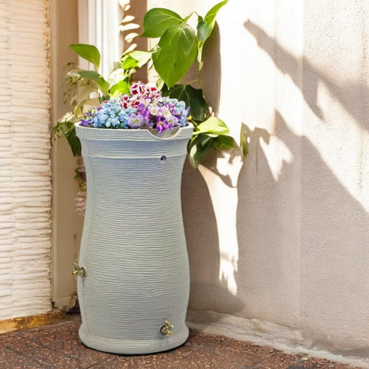 50 Gallon Gray Rain Barrel with Planter R5046